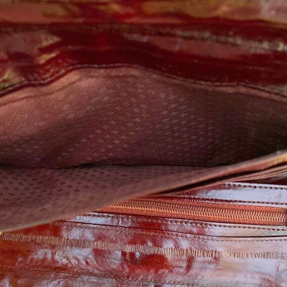 Eel Skin Shoulder Bag and Wallet, Burgundy. - Picture 15 of 15